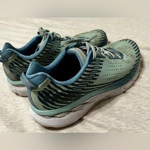Hoka One Womens Clifton 5